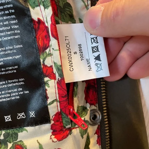 Barbour liberty rose waxed jacket (girls) - Picture 6 of 6